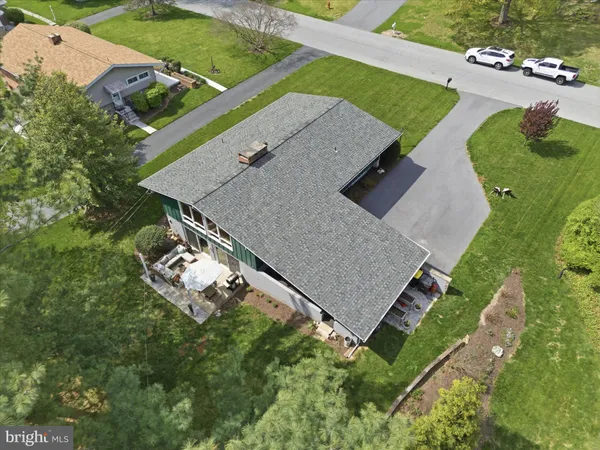 $470,000 | 254 Bluff View Drive, Lancaster, PA 17601