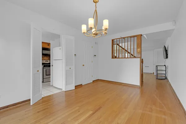 $369,900 | 1534 Palmgren Drive, Glenview, IL 60025