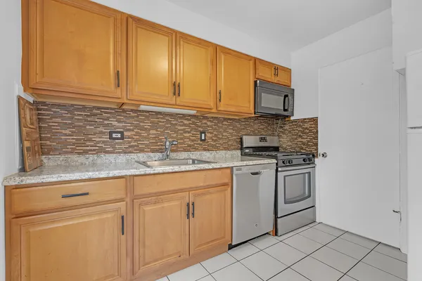 $369,900 | 1534 Palmgren Drive, Glenview, IL 60025
