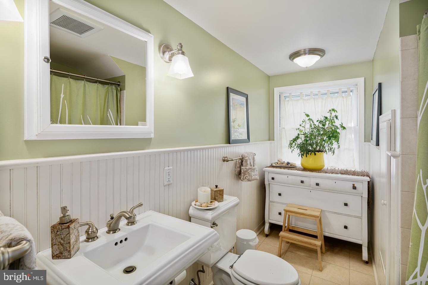 100 Carleton Road Wallingford, PA 19086 - Photo 16 of 29 Gallery Image 16