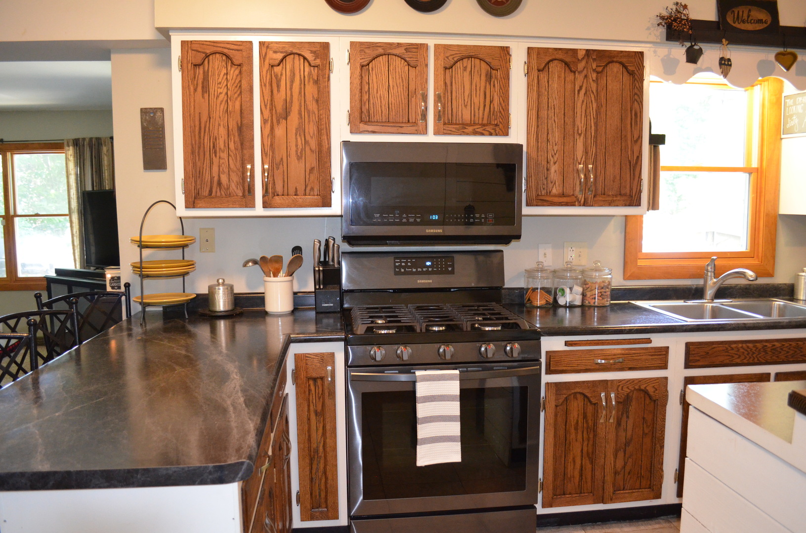 235 Ridge Drive DeKalb, IL 60115 - Photo 13 of 39