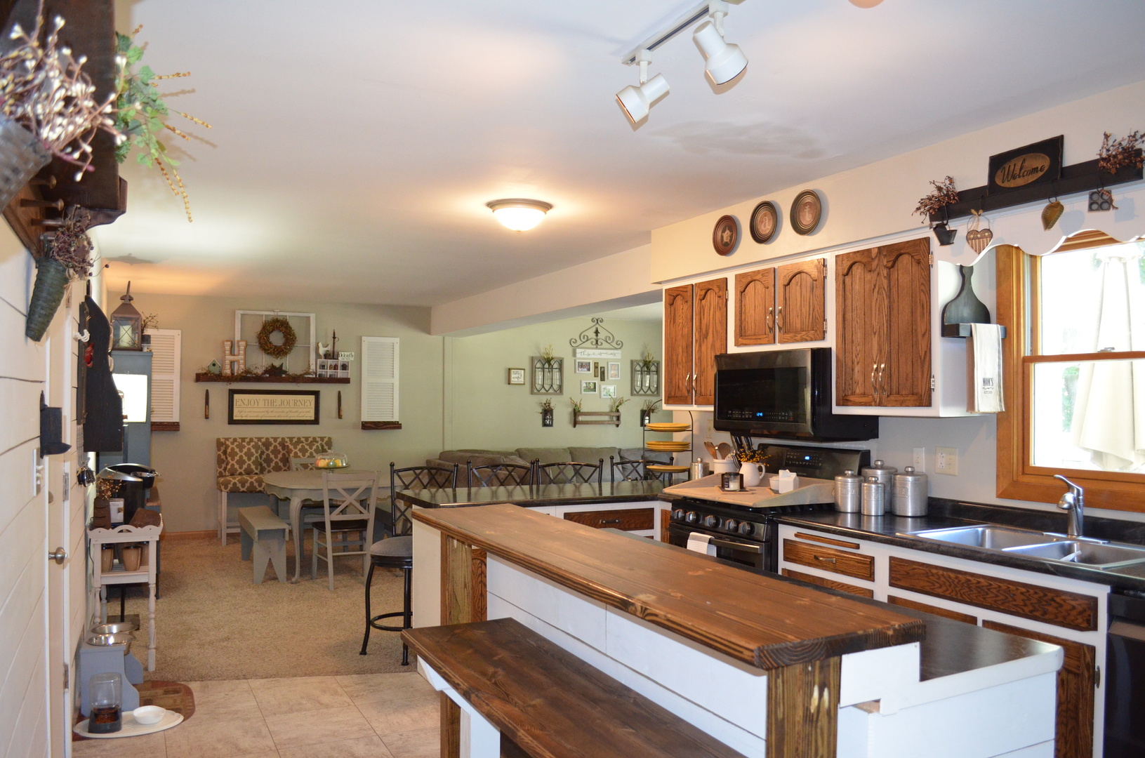 235 Ridge Drive DeKalb, IL 60115 - Photo 15 of 39