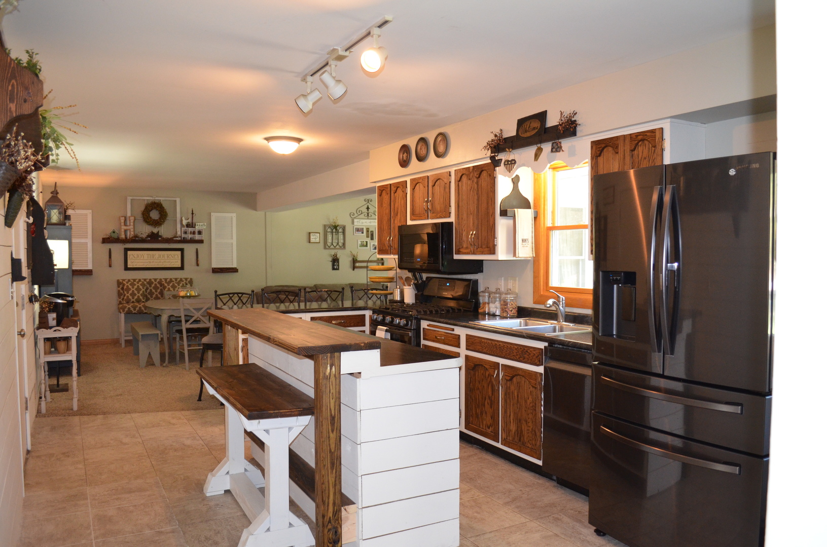 235 Ridge Drive DeKalb, IL 60115 - Photo 10 of 39