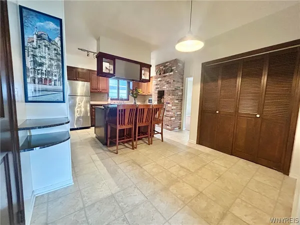 $2,650 | 40 Oakland Place, Buffalo, NY 14222