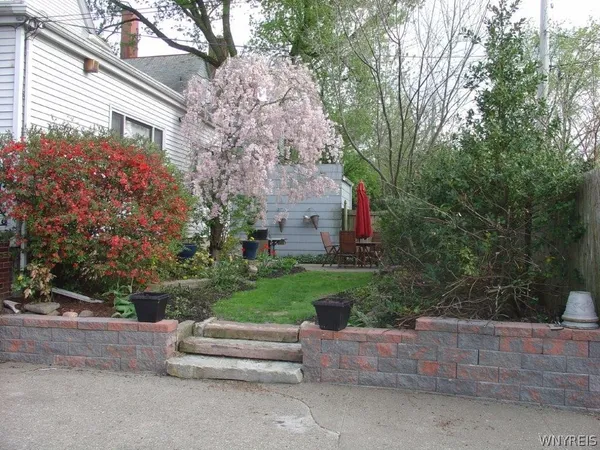 $2,650 | 40 Oakland Place, Buffalo, NY 14222