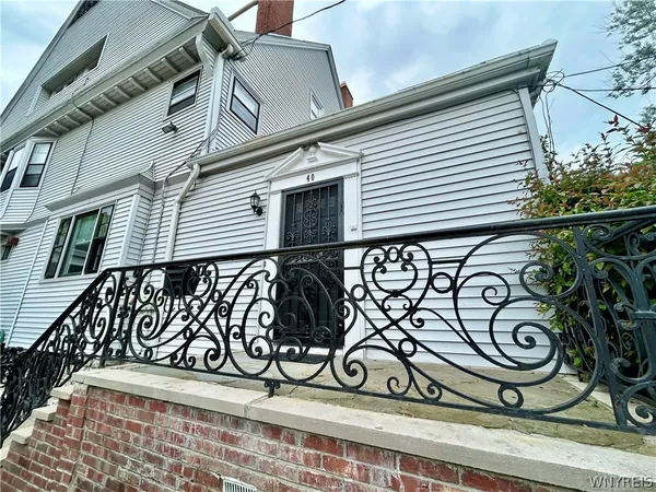 $2,650 | 40 Oakland Place, Buffalo, NY 14222