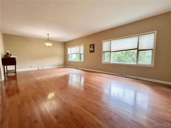 $2,650 | 40 Oakland Place, Buffalo, NY 14222