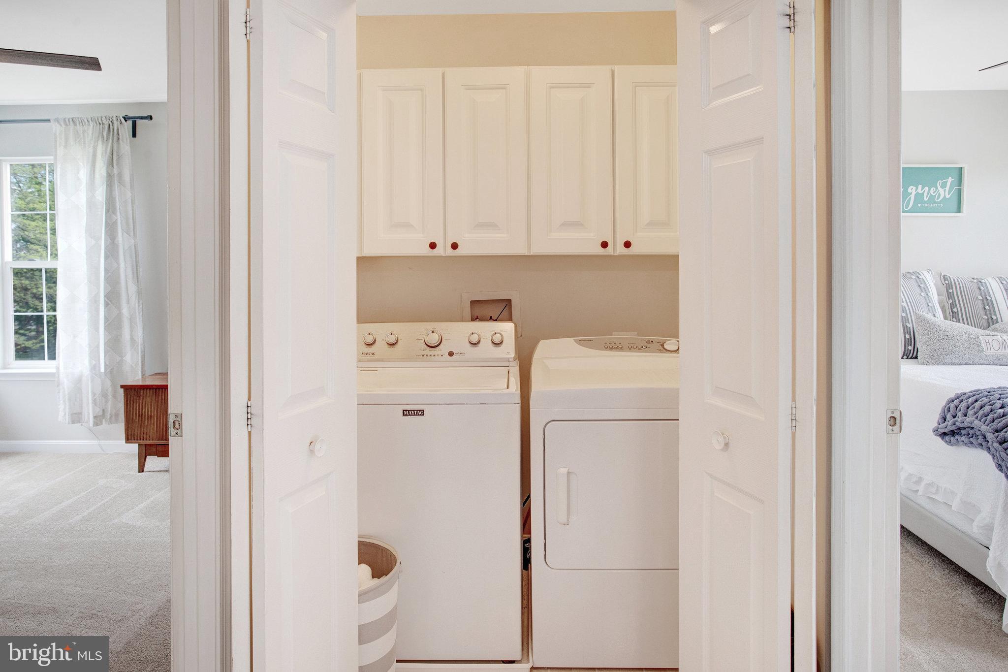 10375 Navarone Place Manassas, VA 20110 - Photo 33 of 51 a utility room with dryer and washer
