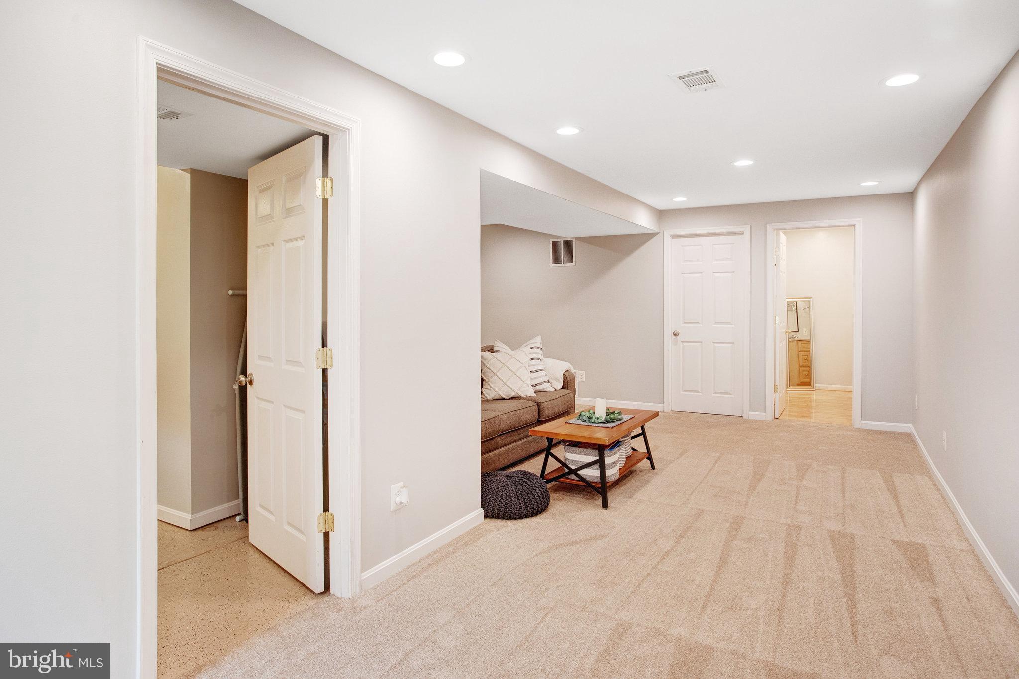 10375 Navarone Place Manassas, VA 20110 - Photo 38 of 51