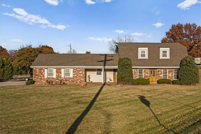 $350,000 | 545 South 134th Street, Bonner Springs, KS 66012