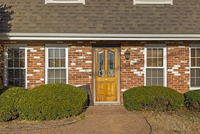 $350,000 | 545 South 134th Street, Bonner Springs, KS 66012