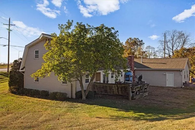 $350,000 | 545 South 134th Street, Bonner Springs, KS 66012