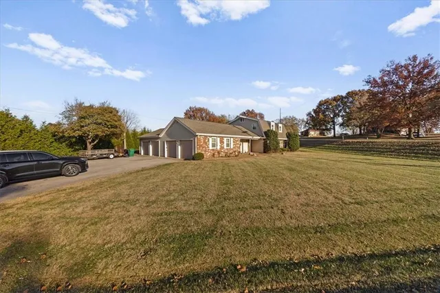 $350,000 | 545 South 134th Street, Bonner Springs, KS 66012