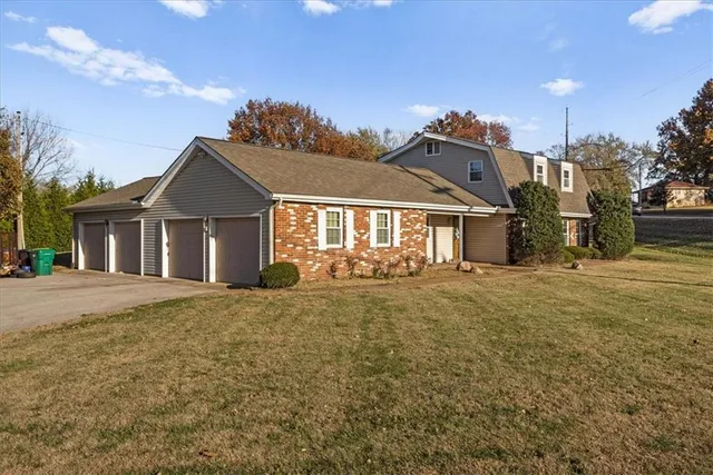 $350,000 | 545 South 134th Street, Bonner Springs, KS 66012