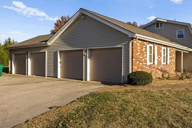 $350,000 | 545 South 134th Street, Bonner Springs, KS 66012