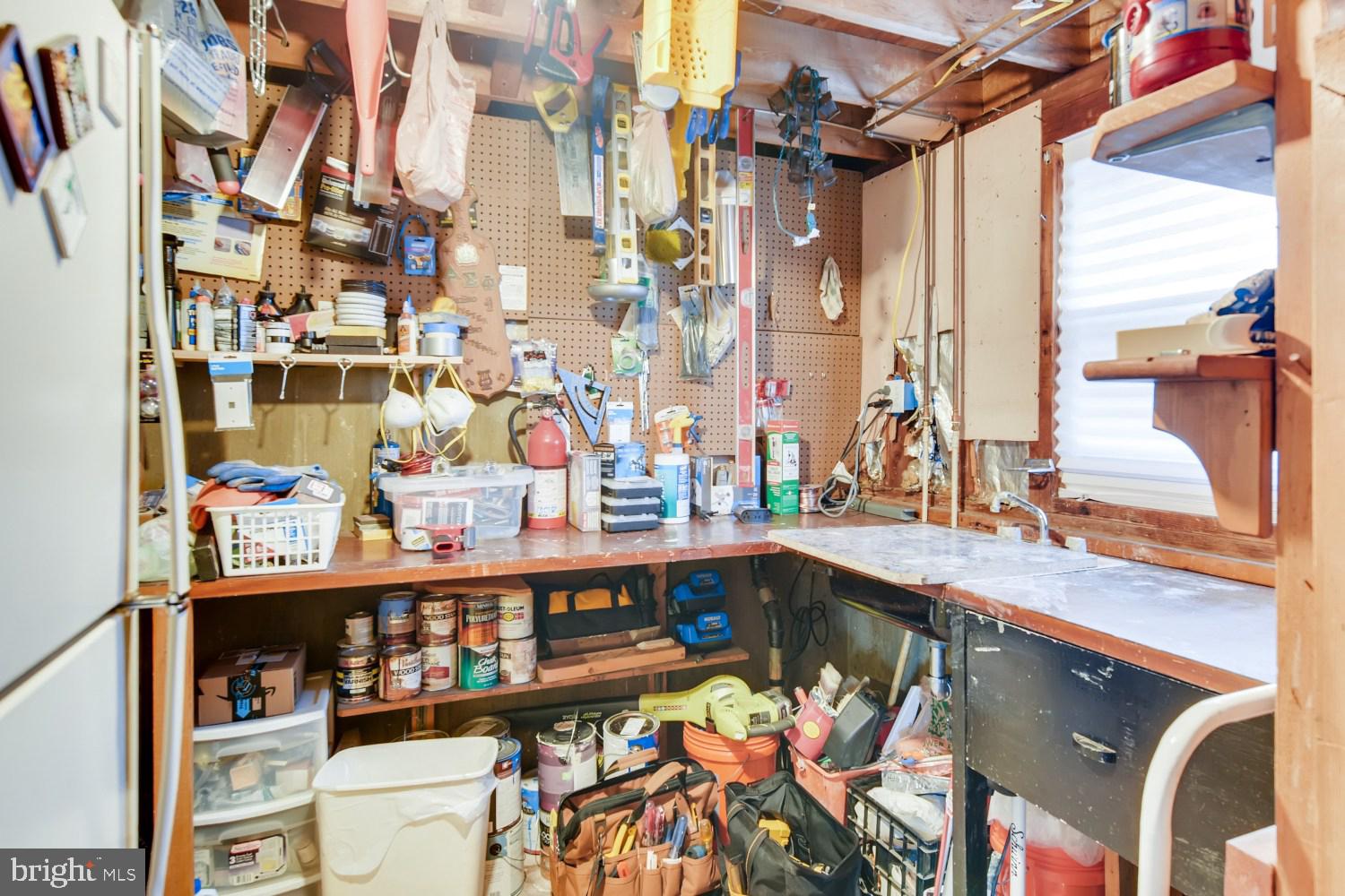 329 Leyton Road Reisterstown, MD 21136 - Photo 31 of 37 Storage/workbench