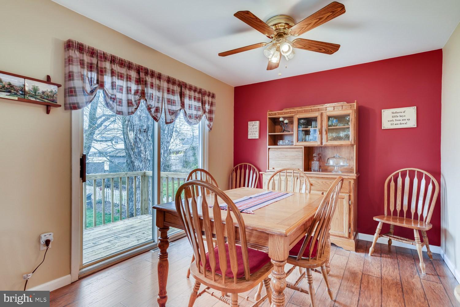 329 Leyton Road Reisterstown, MD 21136 - Photo 6 of 37 Dining area off living room