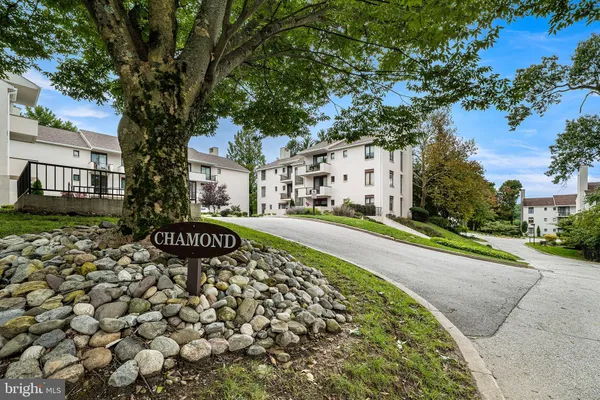 $375,000 | 6 Chamond, Devon, PA 19333