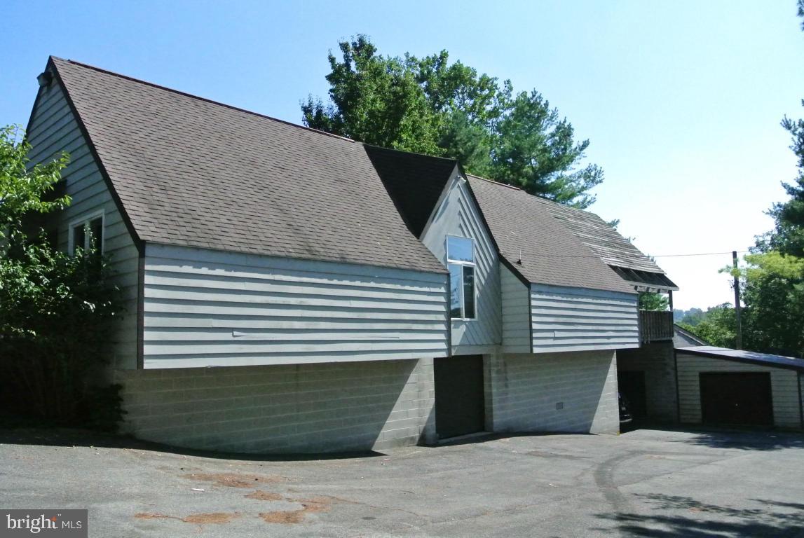 500 Golf Road Lancaster, PA 17602 - Photo 19 of 46 Gallery Image 19