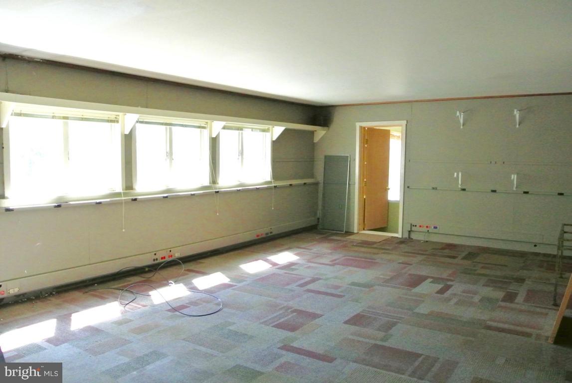 500 Golf Road Lancaster, PA 17602 - Photo 42 of 46 Gallery Image 42