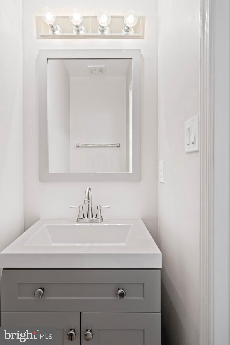 9204 Lorton Valley Road Lorton, VA 22079 - Photo 13 of 38 LL Half Bath