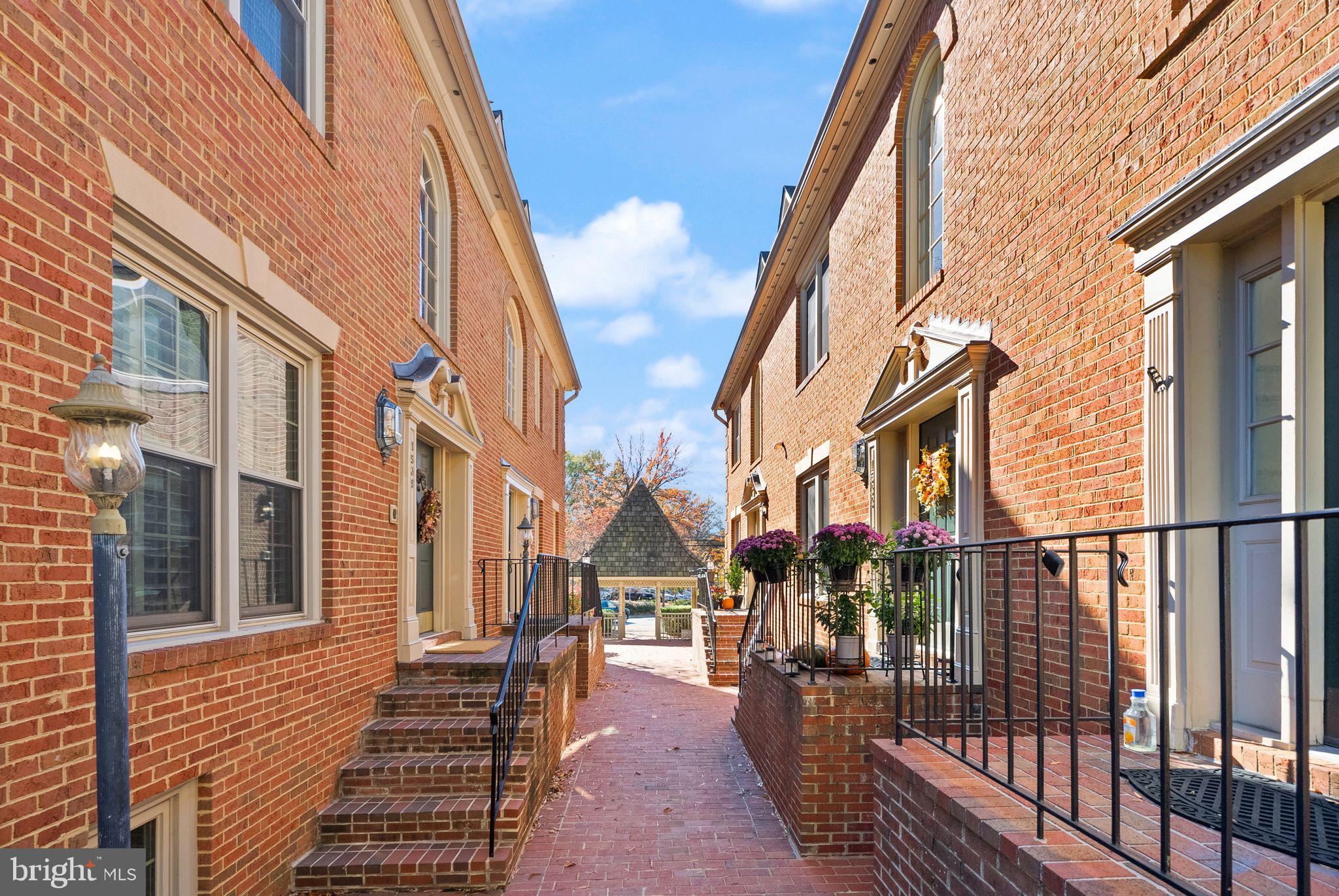 1539 Cedar Avenue McLean, VA 22101 - Photo 2 of 30