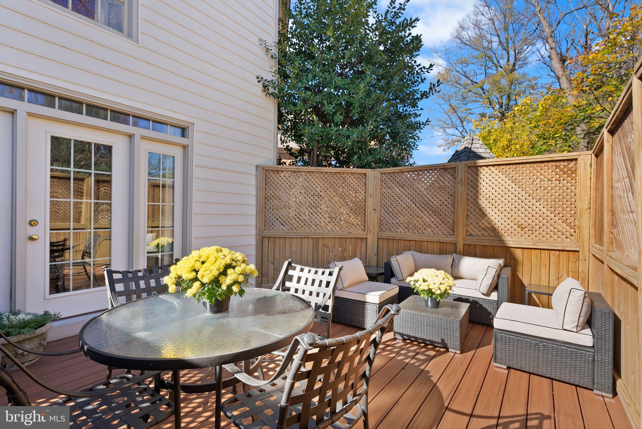 1539 Cedar Avenue McLean, VA 22101 - Photo 8 of 30 Deck