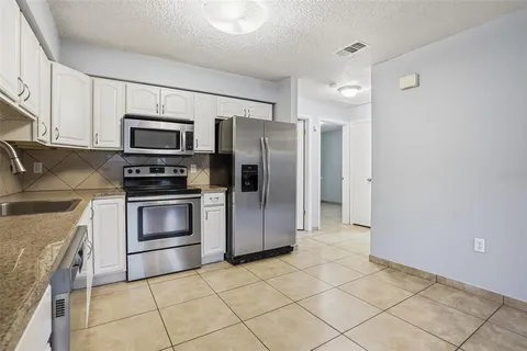 $1,850 | 2720 Sunrise Court, Unit 2, Orlando, FL 32806