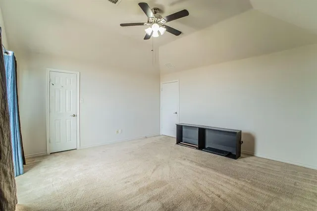 $450,000 | 317 Crescent Creek Lane, Fort Worth, TX 76140