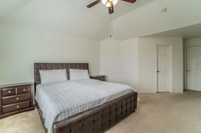 $450,000 | 317 Crescent Creek Lane, Fort Worth, TX 76140