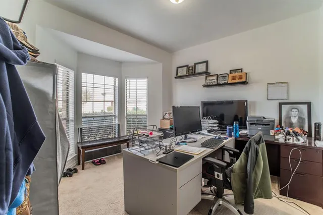 $450,000 | 317 Crescent Creek Lane, Fort Worth, TX 76140