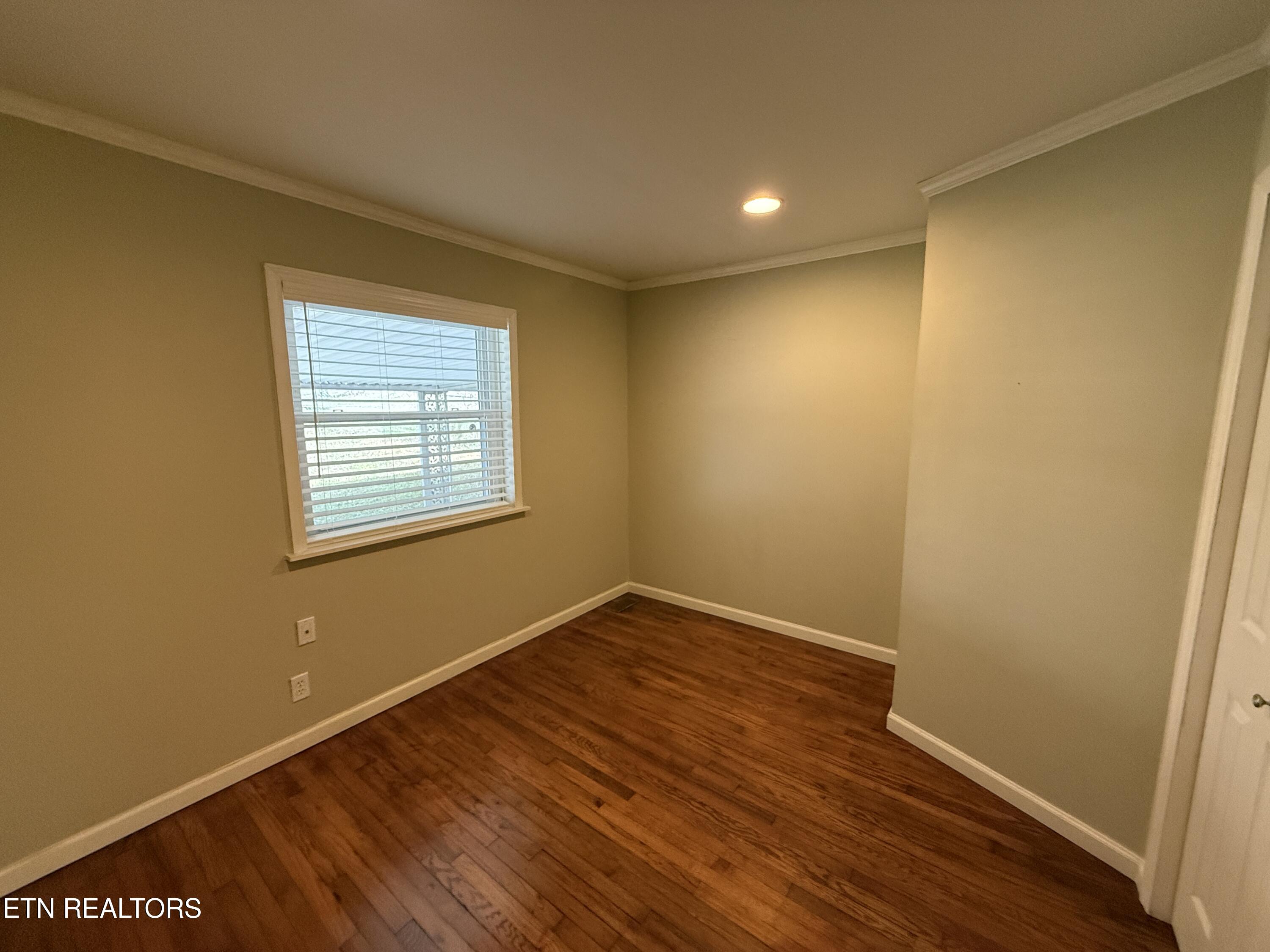 118 East Newkirk Lane Oak Ridge, TN 37830 - Photo 14 of 21 IMG_3439