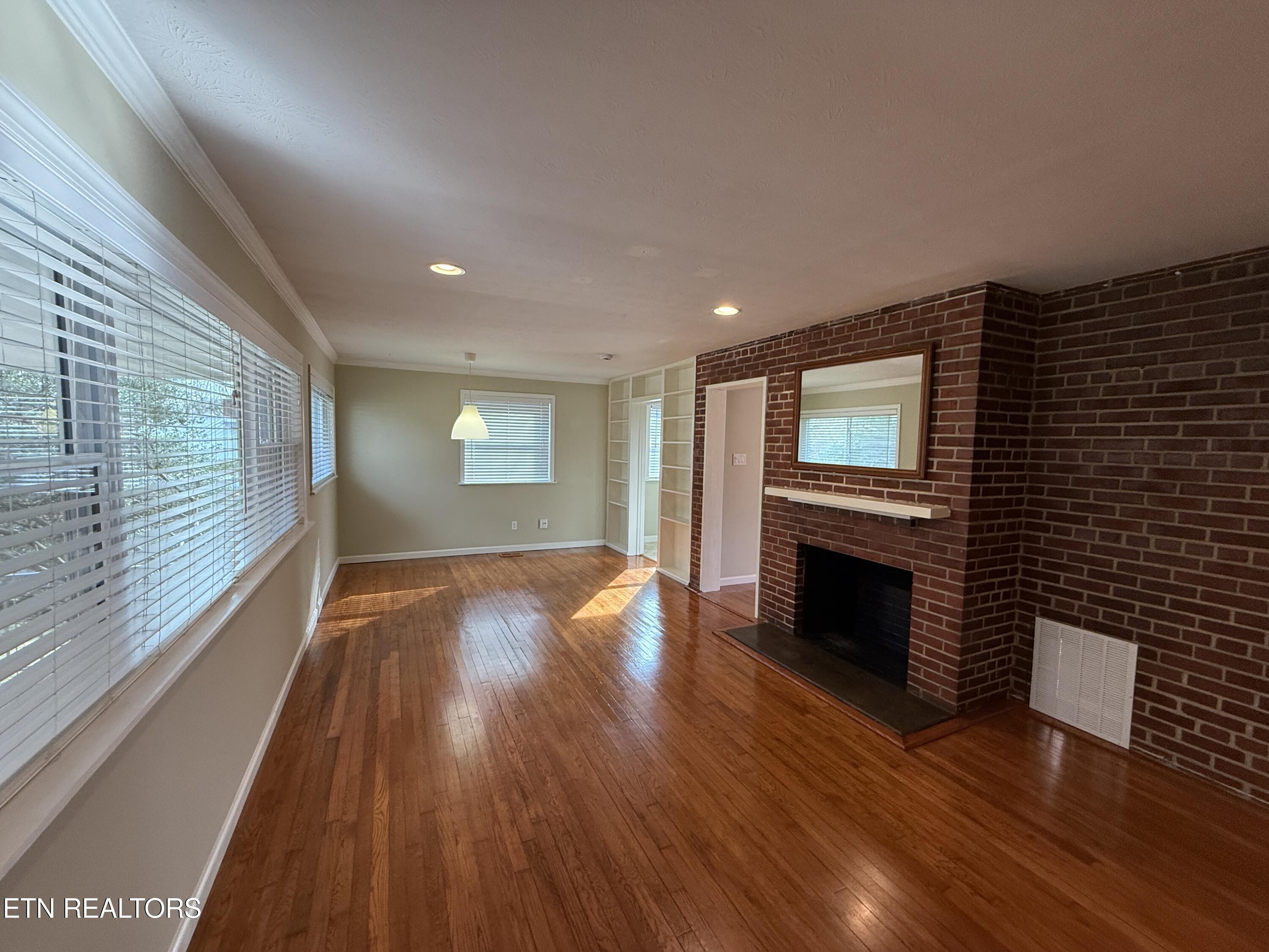 118 East Newkirk Lane Oak Ridge, TN 37830 - Photo 19 of 21 IMG_3434