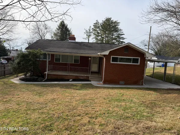118 East Newkirk Lane, Oak Ridge, TN 37830