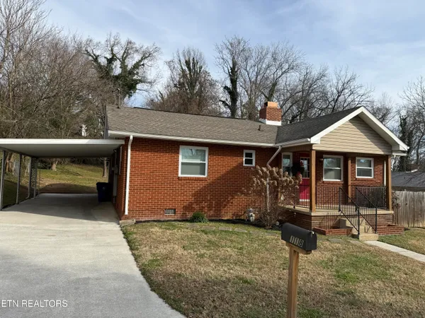 118 East Newkirk Lane, Oak Ridge, TN 37830