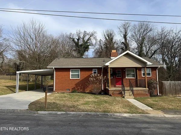 118 East Newkirk Lane, Oak Ridge, TN 37830