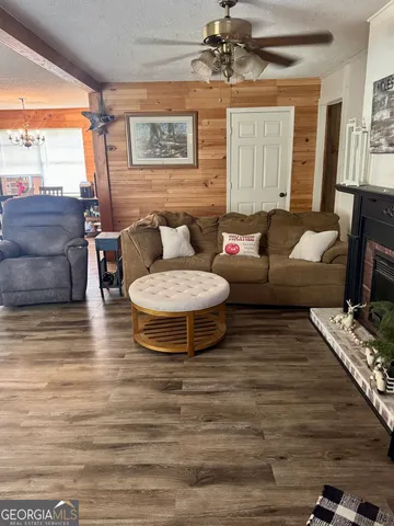 $163,999 | 102 West Palm Road, Hazlehurst, GA 31539