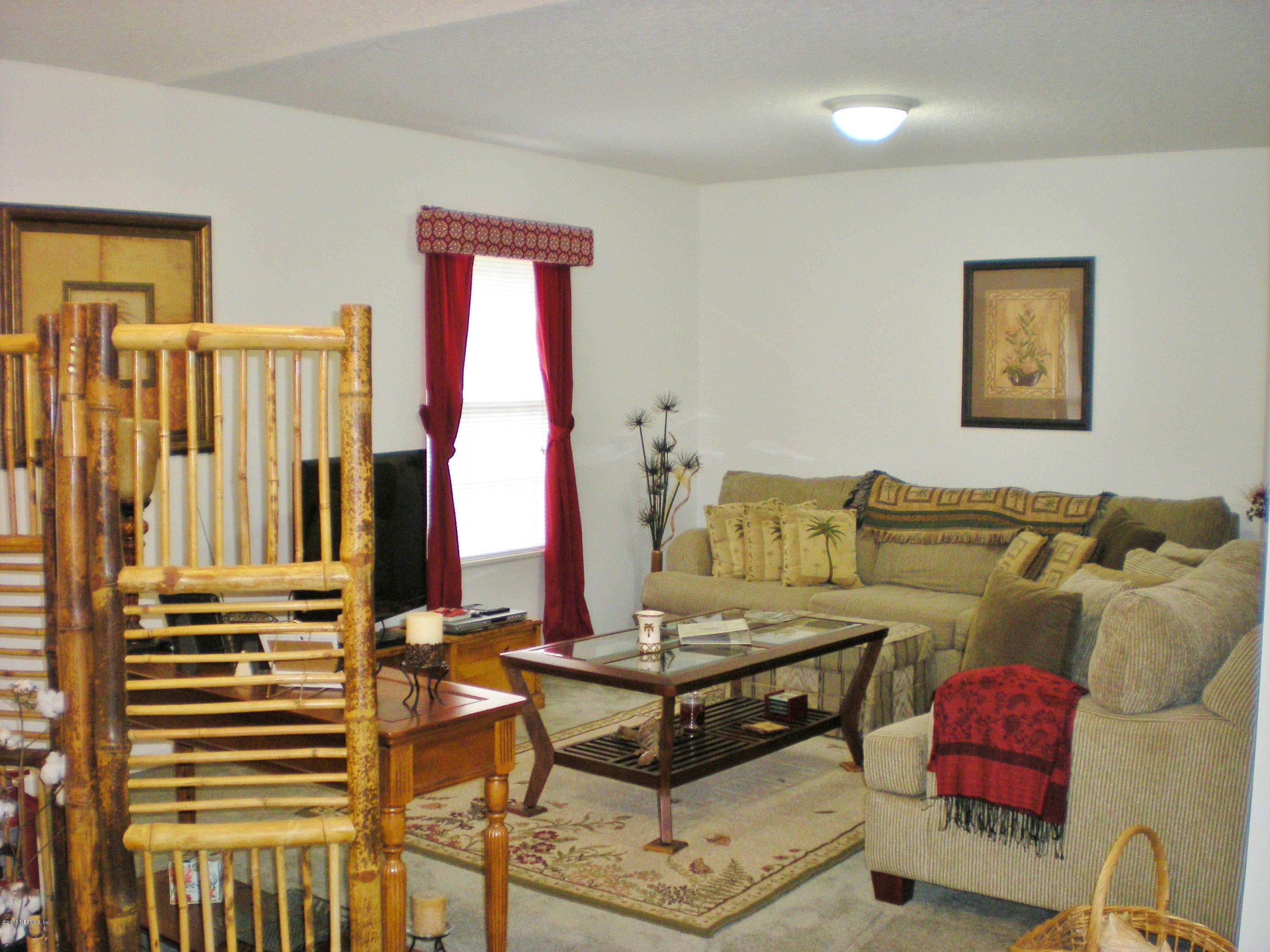 3645 Jones Road Jacksonville, FL 32220 - Photo 6 of 16 Living Room
