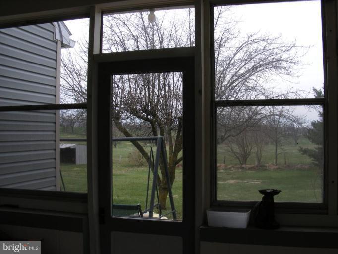 8365 Shank Hess Road Waynesboro, PA 17268 - Photo 8 of 17 Screened-in Porch