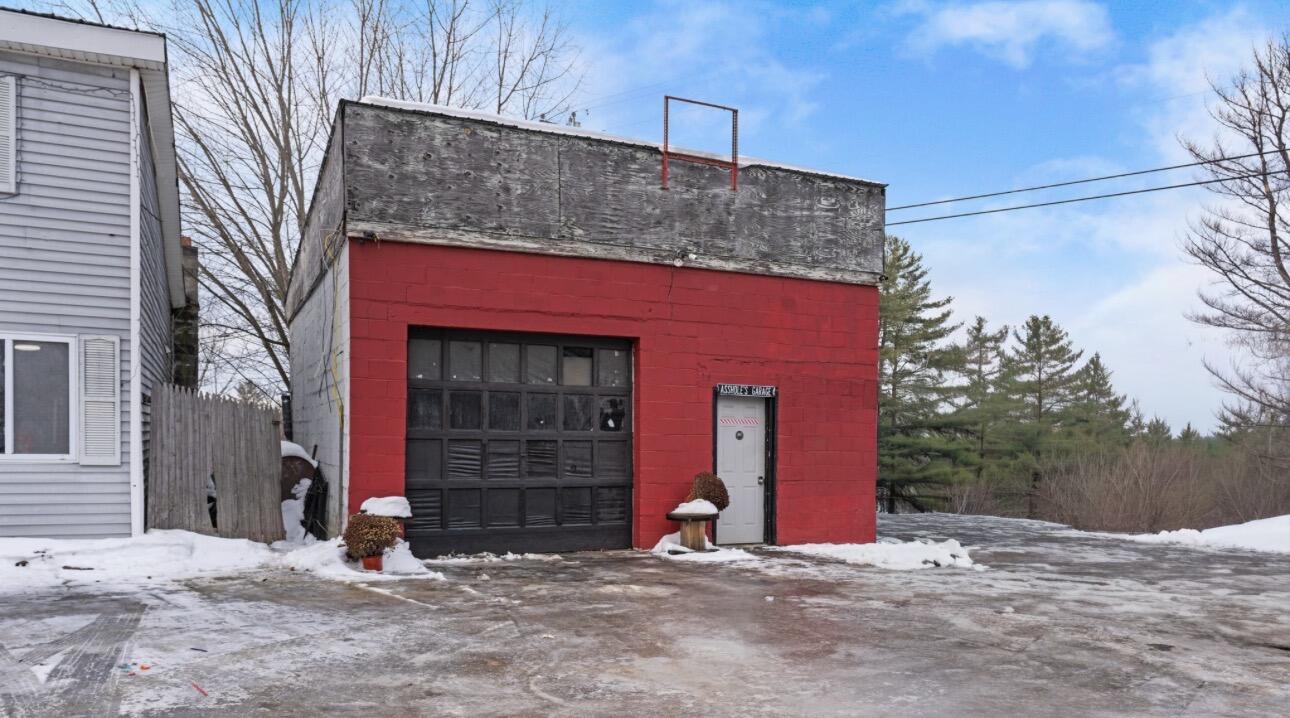 102 Main Street Turner, ME 04282 - Photo 3 of 20 IMG_1217