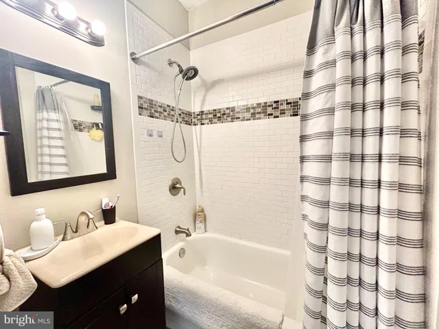 $1,295,000 | 825 North Charles Street, Baltimore, MD 21201