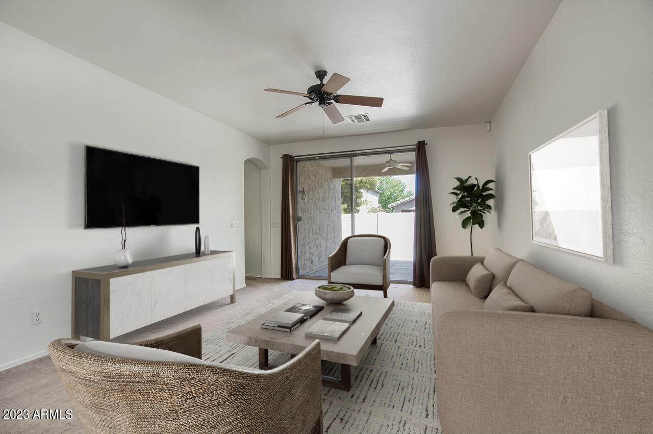 2430 East Darrel Road Phoenix, AZ 85042 - Photo 10 of 24 2430 E DARREL RD