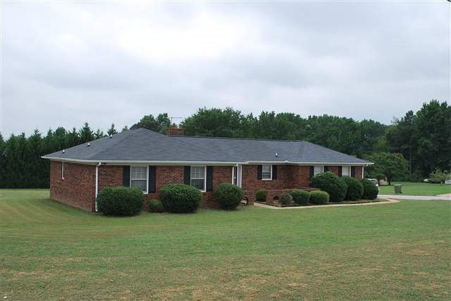 5935 Reidville Road Moore, SC 29369 - Photo 1 of 10 Gallery Image 1