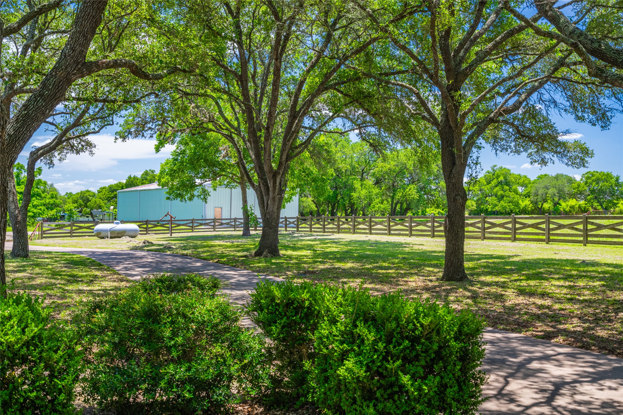 7900 Old Gay Hill Road Brenham, TX 77833 - Photo 8 of 38