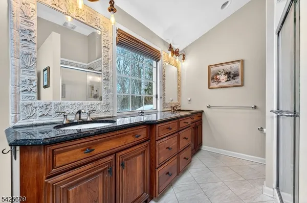 $999,000 | 48 Tree Top Road, Whitehouse Station, NJ 08889