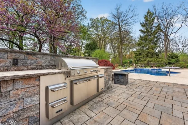 $999,000 | 48 Tree Top Road, Whitehouse Station, NJ 08889