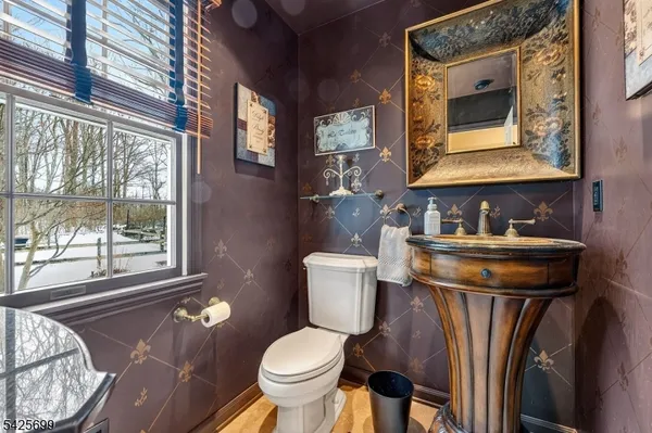 $999,000 | 48 Tree Top Road, Whitehouse Station, NJ 08889