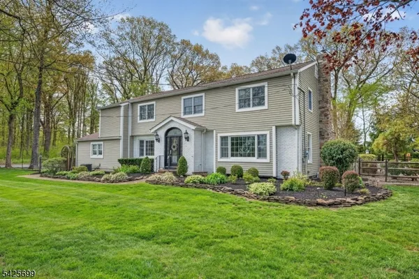 $999,000 | 48 Tree Top Road, Whitehouse Station, NJ 08889