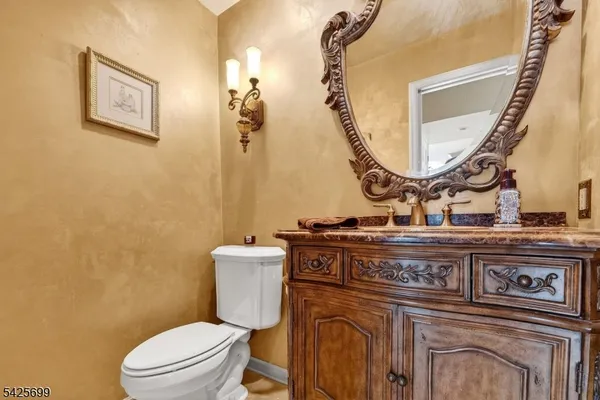 $999,000 | 48 Tree Top Road, Whitehouse Station, NJ 08889