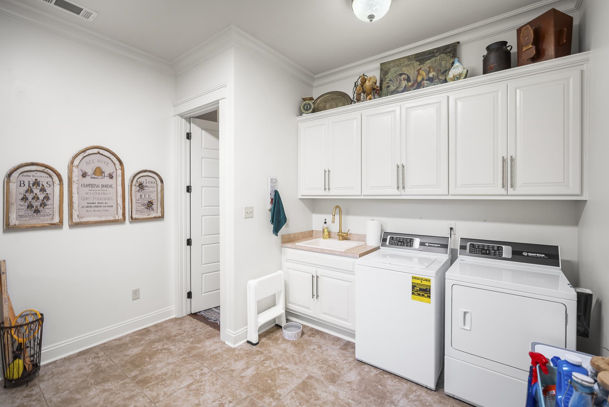 25212 Austin Road Daphne, AL 36526 - Photo 46 of 56 Laundry